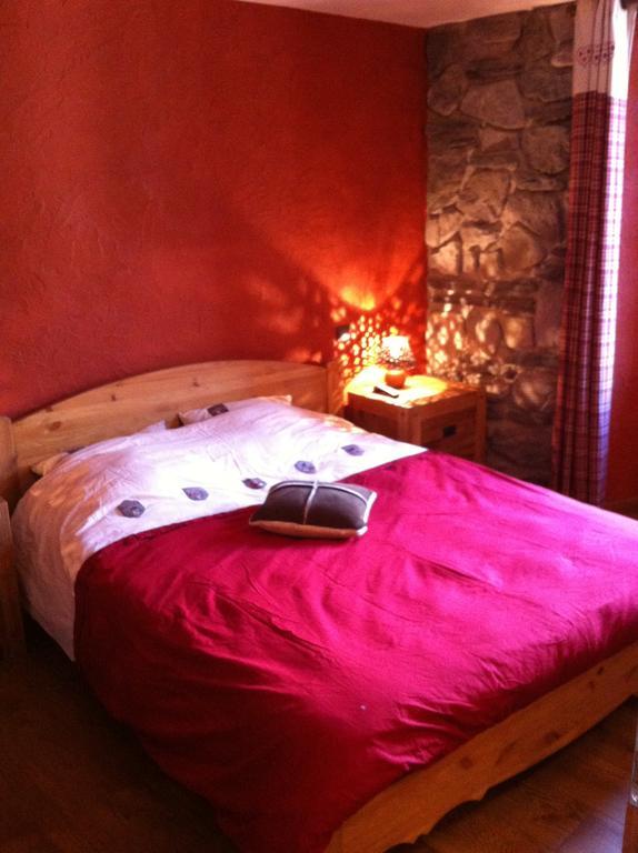 Au Chant Des Marmites Saint-Lary-Soulan Room photo